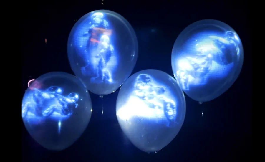 Holographic Balloons view