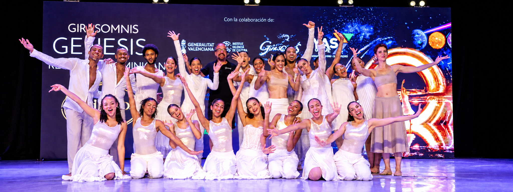 The GÉNESIS team on stage in the Dominican Republic